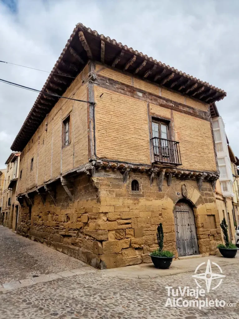 La casona, la casa más antigua de La Rioja