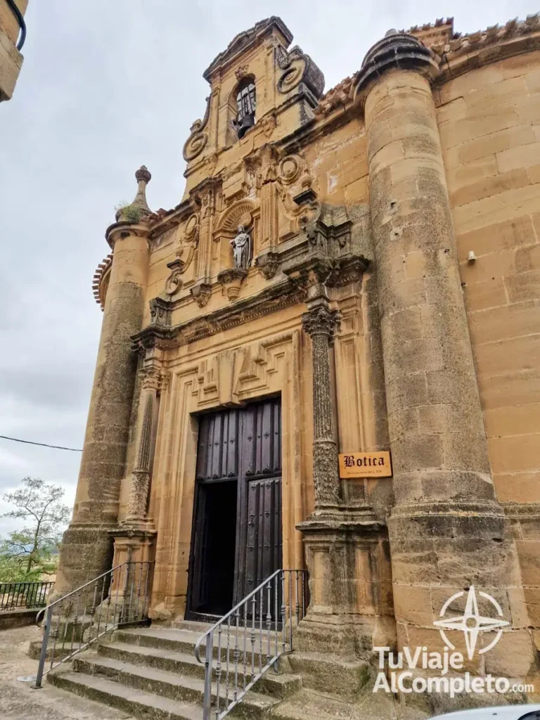 exterior de la ermita de san juan o del cristo, en briones