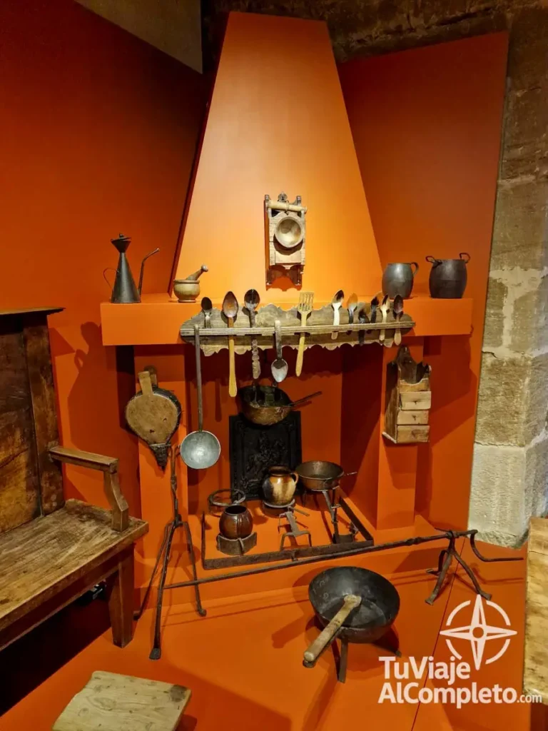 interior de la casa encantada en Briones