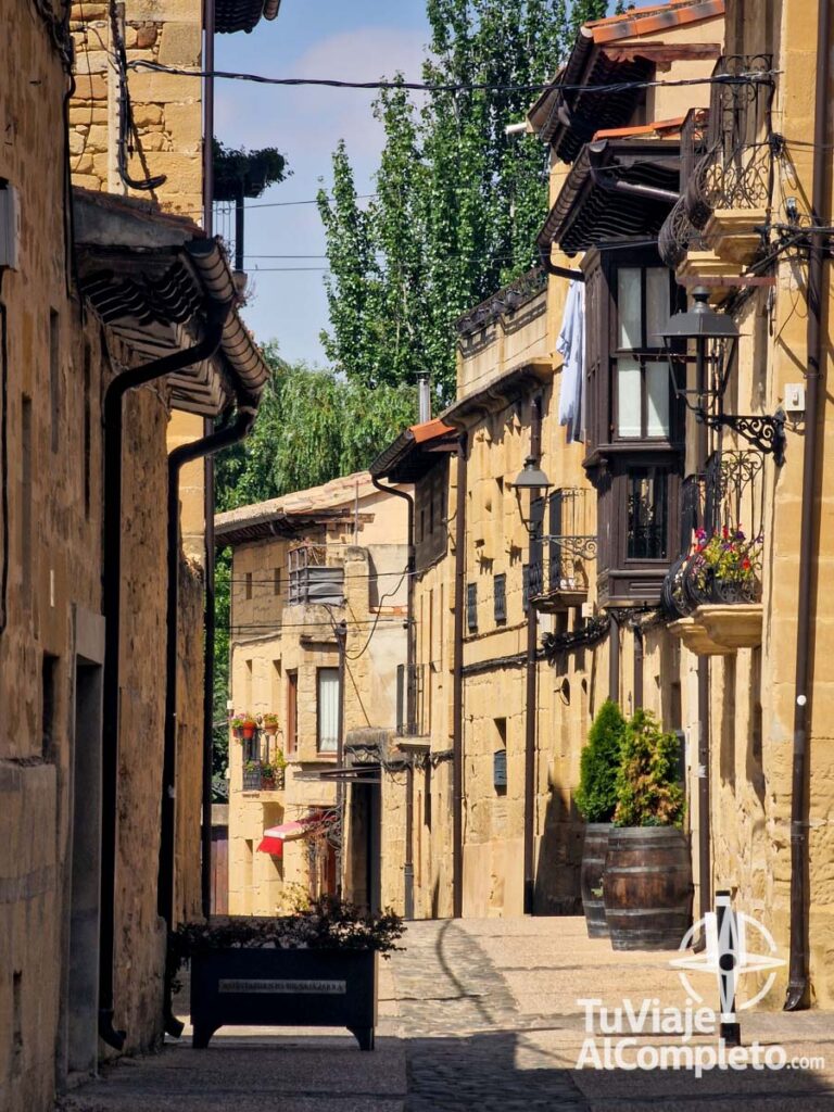 Calle con encanto en Sajazarra