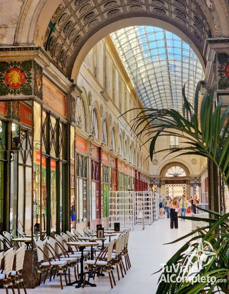 interior de las Galerías bordelaise en Burdeos