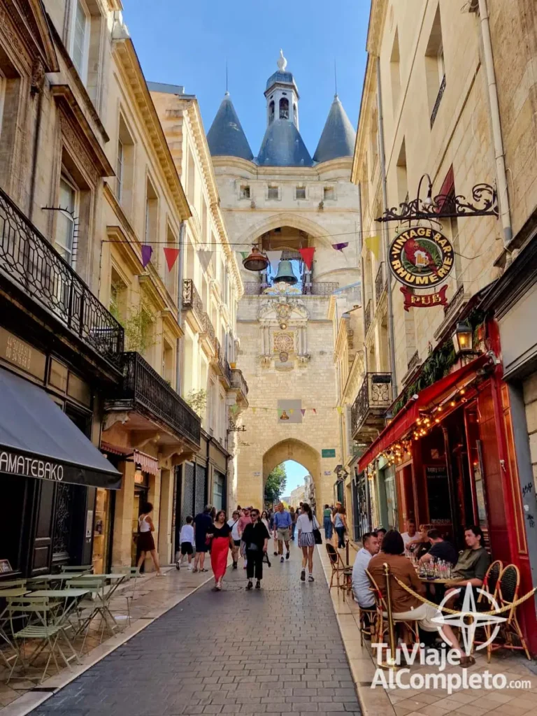 Burdeos, Francia. foto de la puerta de la gran campana, Grosse Cloche