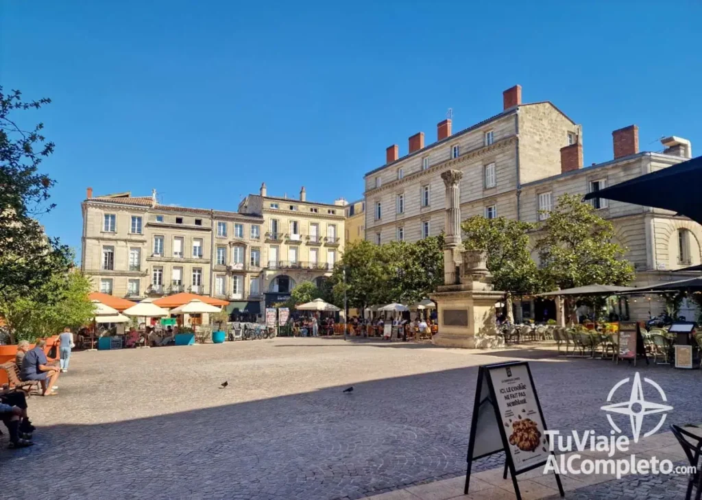 Place Camille Jullian en Burdeos